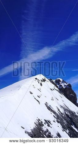 Titlis Snow Mountains Peak Vertical