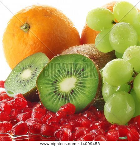 Maduras frutas tropicales húmedas