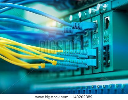 Fiber optic connecting on core network swtich