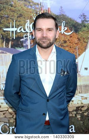 LOS ANGELES - JUL 27:  Geoff Gustafson at the Hallmark Summer 2016 TCA Press Tour Event at the Private Estate on July 27, 2016 in Beverly Hills, CA