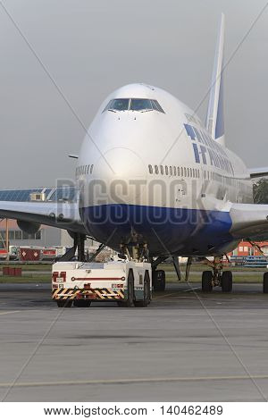 Boeing 747 Transaero Towed To The Runway.