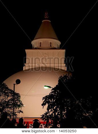 Ruwanwelisaaya Dagoba i Anuradapura