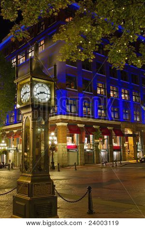 Паровые часы в Gastown Ванкувере ночью 2