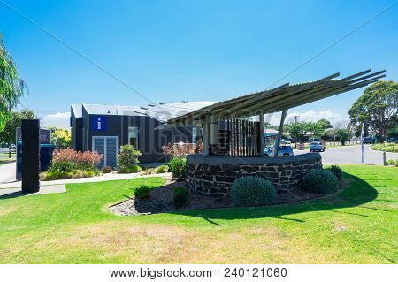 Wonthaggi, Australia - January 27, 2018: Weather Shelter Outside The Visitor Information Centre In W