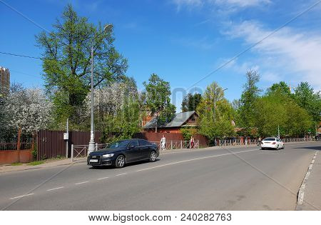 Skhodnya, Russia - May 09. 2018 Traffic On Pervomayskaya Street