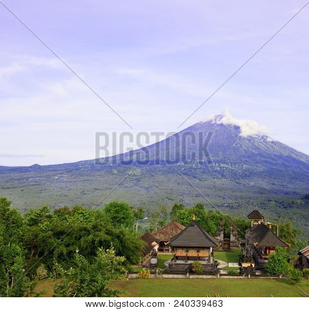 Pura Lempuyang Temple With Mount Agung In The Background In Bali, Indonesia