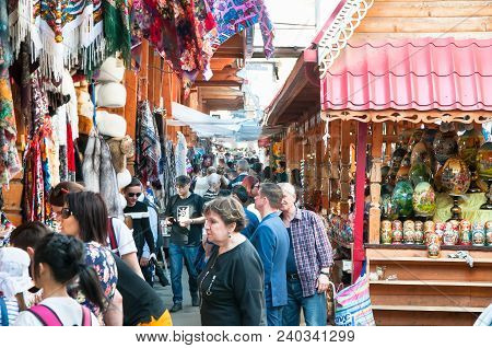 Moscow, Russia-may-07,2018: Daily Flea Market Full Of People In Izmailovo Kremlin, People Display Br