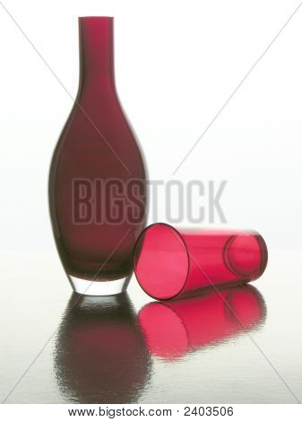Glas Rot und scharlachrote Vase In Stillleben