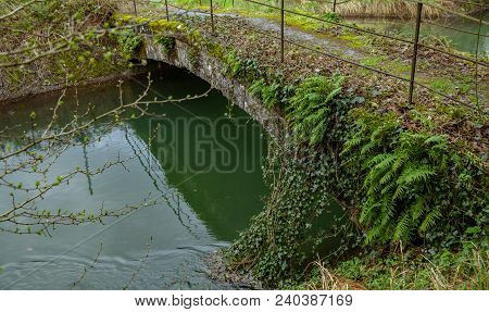 Aquaduct  Saint-nazaire-en-royans  In The Auvergne-rhône-alpes Frence