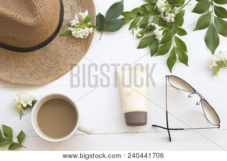 Natural Cosmetic For Skin Face Sunscreen Spf50 Hat And Sunglasses Of Lifestyle Woman Relax Summer