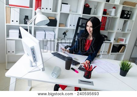 Portrait Of A Young Girl In A Suit. Beautiful Girl Is Working In The Office.