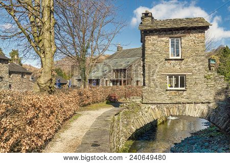 The Bridge House, Ambleside, In The English Lake District.  A Well Known Tourist Attraction.