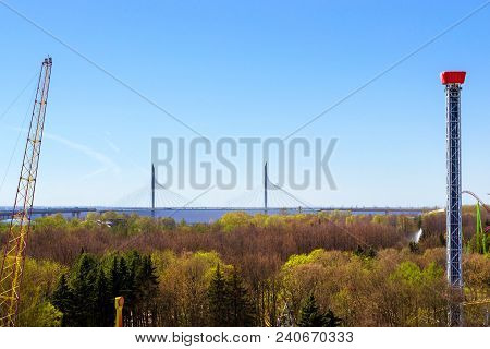 St.petersburg, Russia - 9 May, 2018: View From Height Of Ferris Wheel To Amusement Park And Cable-st