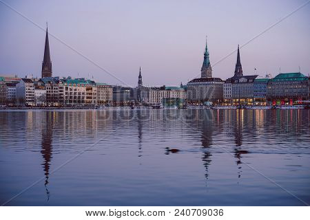 Alster River And Hamburg Town Hall - Rathaus At Spring In Evening Twilight.