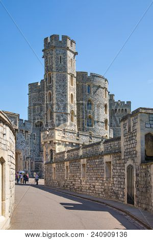 Windsor, Uk - May 5, 2018: View At The Medieval Windsor Castle, Built 1066 By William The Conqueror.