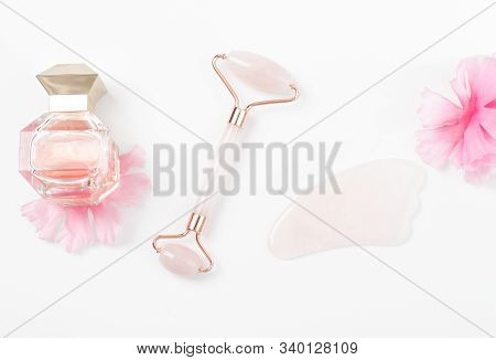 Jade Roller. Jade Face Roller For Beauty Facial Massage Therapy