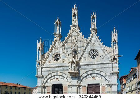 Santa Maria Della Spina Is A Small White Marble Church Alongside The Arno, Attributed To Lupo Di Fra