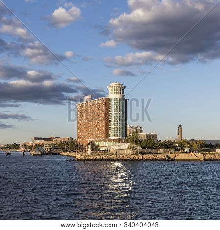Boston, Usa - 29.9.2017: View To  The Hotel Hyatt Regency Hotel In Boston Harborside  At Airport Log