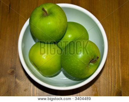 Apple чаши