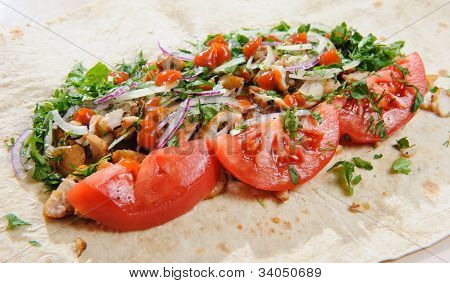Lavash With Chicken And Vegetables
