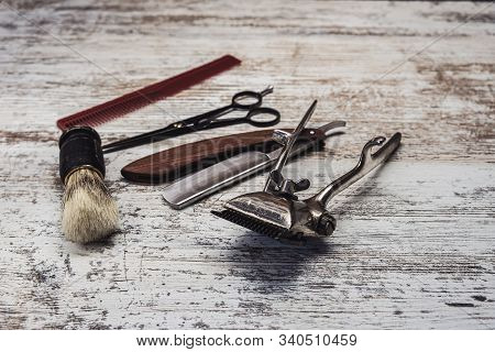 Vintage Barber Tools Dangerous Razor Hairdressing Scissors Old Manual Clipper Comb Shaving Brush