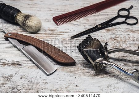 Vintage Barber Tools Dangerous Razor Hairdressing Scissors Old Manual Clipper Comb Shaving Brush