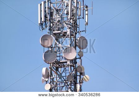 Telecommunication Network Repeaters, Base Transceiver Station. Tower Wireless Communication Antenna 
