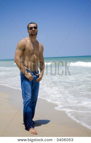 Mann am Strand