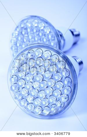 LED valaisin