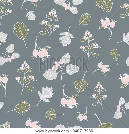 Vector Repeat Pattern With Plants With Berries