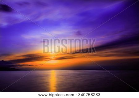 High Definition Beautiful Blue Sky White Clouds Computer Desktop Background Wallpaper Photo