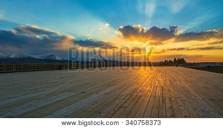 High Definition Beautiful Blue Sky White Clouds Computer Desktop Background Wallpaper Photo