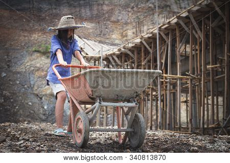 Poor Children Working At Construction Site Against Children Labour, Children Have To Work Because Of