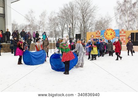 Holiday Pancake Week In Modern Belarus