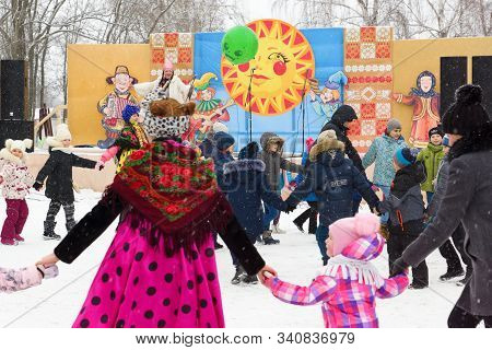 Holiday Pancake Week In Modern Belarus
