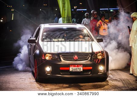 Dubai, Uae - November 15, 2018: Motor Car Holden Commodore Making A Burnout In The Annual Gulf Car F