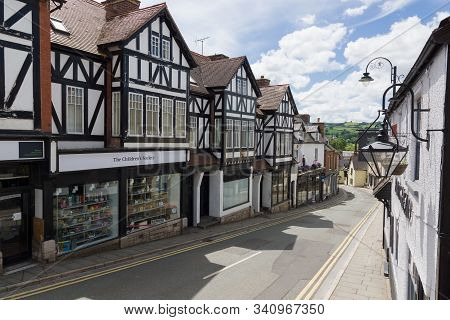 Ruthin Wales Uk - June 4 2017: Clwyd Street In The Ancient Medieval Town Of Ruthin In North Wales Wi