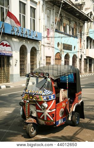 Tuk Tuk Jakarta, Indonézia