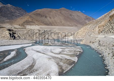 Jomsom, Nepal - Circa November 2013: Kali Gandaki Is A River In Nepal And India, A Left Tributary Of