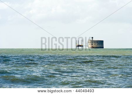Fort Boyard mitten im Meer in Frankreich