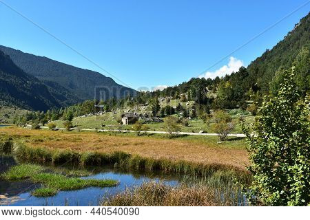 Beautiful Mountains,blue Lake,swamp,green Valley,forest.bright Breathtaking,thrilling View At Pyrren