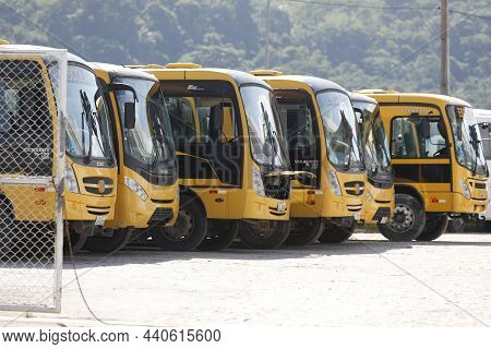 Osao Francisco Do Conde, Bahia, Brazil - July 17, 2019: School Transport Buses Are Seen In A Courtya