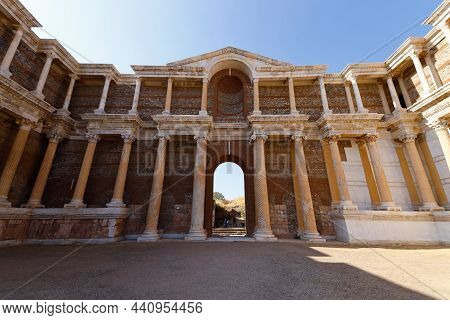 Salihli,manisa,turkey.10 October 2021: The Ruins Of The Ancient City Of Sardes, The Capital Of The L