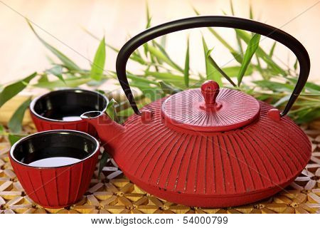 Traditional Japanese teapot and cups