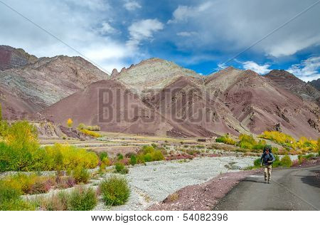 Hiking in Himalaya mountains
