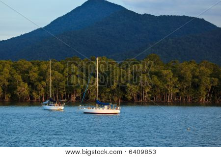 เรือใบ