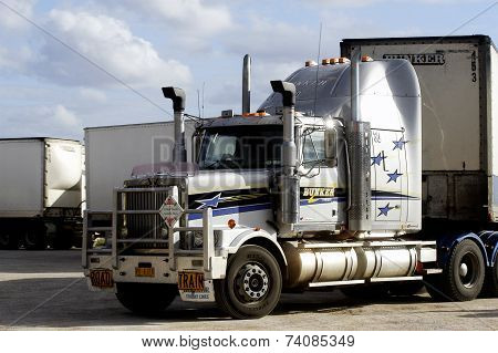 An Australian Truck Turning