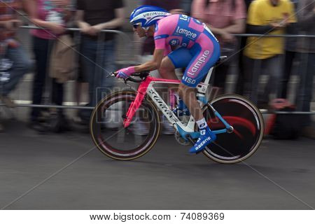Profesional cyclist in the tour de france.