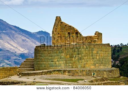 Temple of the sun, Ingapirca important inca ruins in Ecuador