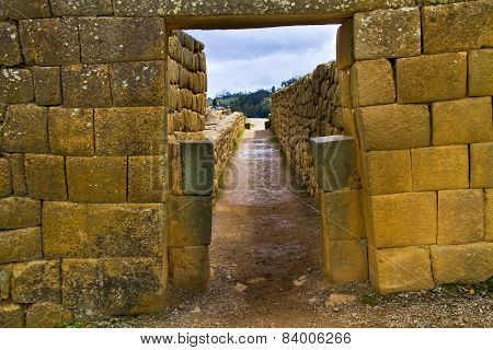 Ingapirca important inca ruins in Ecuador